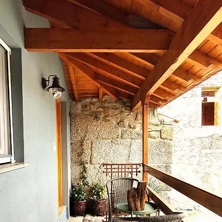 Feriehus D 'avo - Sossego Do Campo - 5 Adultos Alhais
